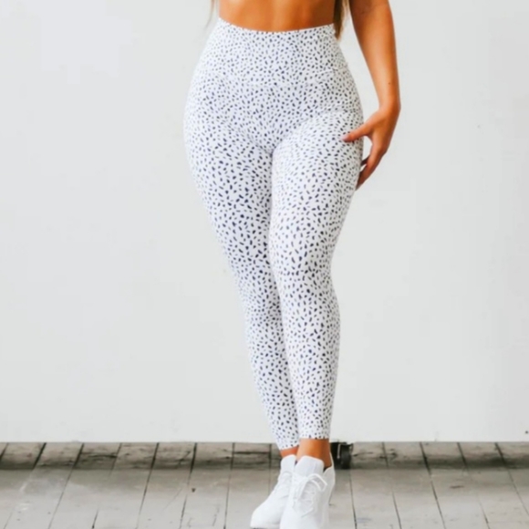 Leggings - Picture 2 of 3